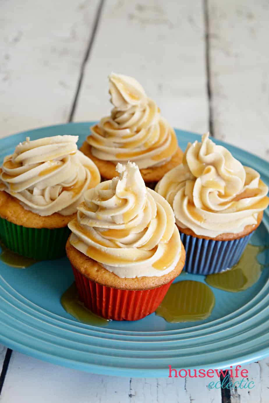Harry Potter Butterbeer Cupcakes with Butterbeer Frosting