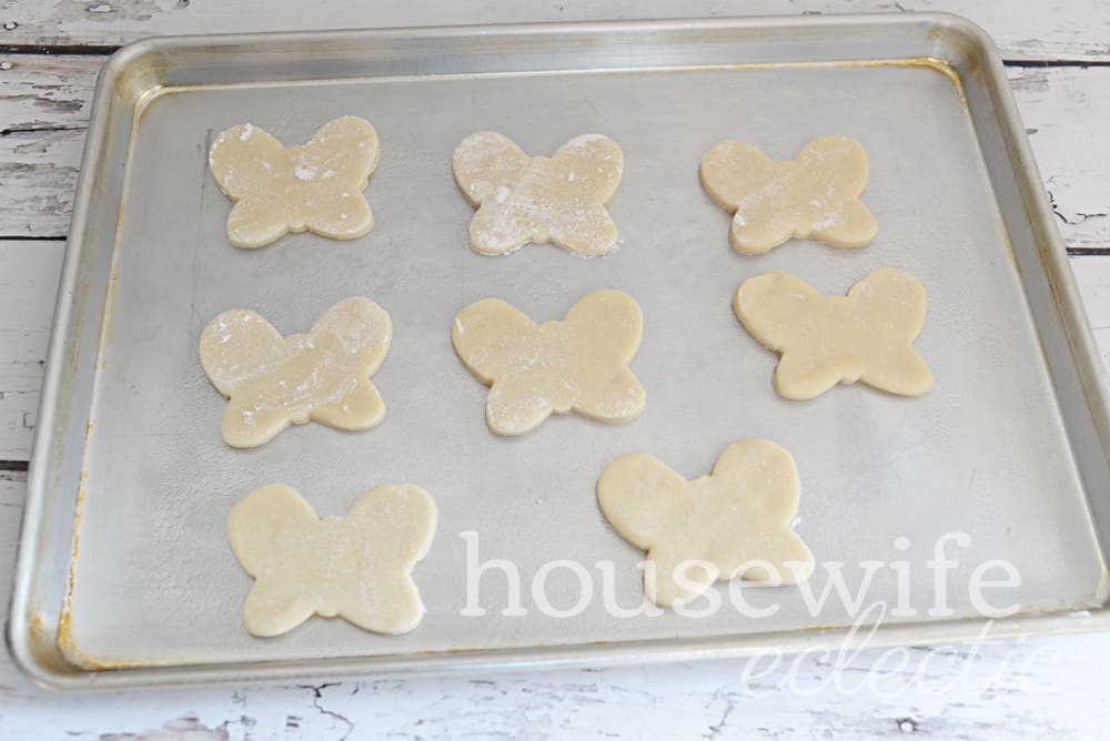 Housewife Eclectic: Butterbeans Café Fluttercookies